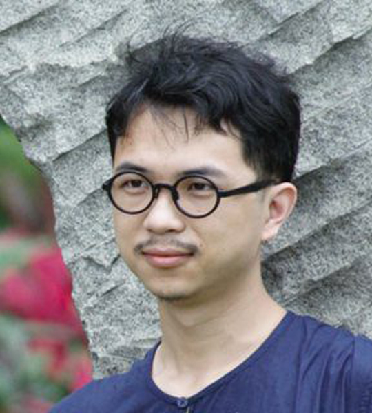Dr Xue, Fan